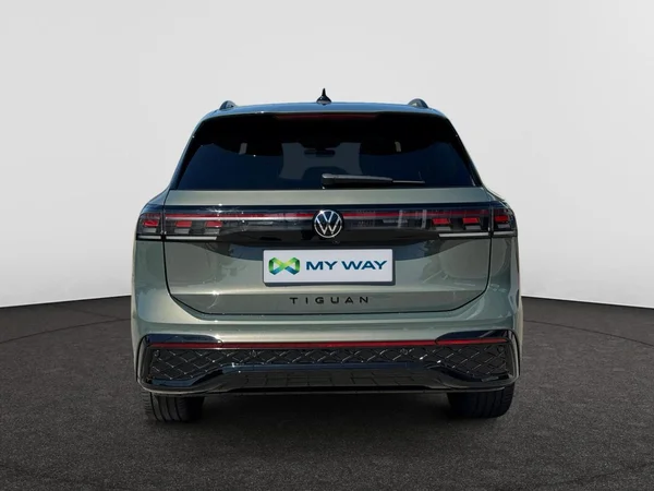 VOLKSWAGEN Tiguan eHybrid (PHEV) (2025) — foto 20 van 24