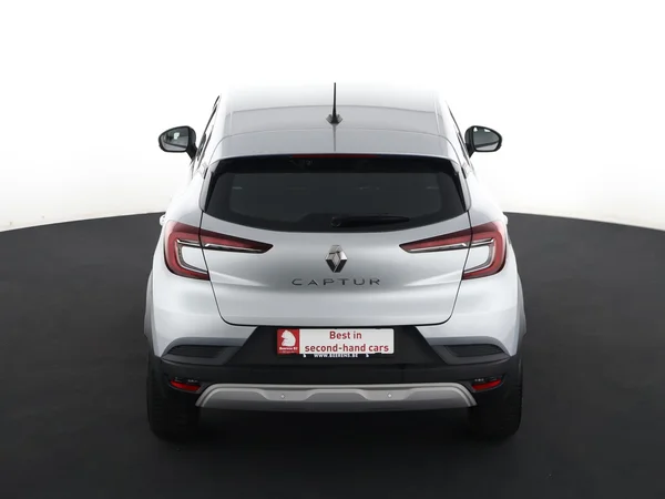 RENAULT Captur (2022) — foto 25 van 28