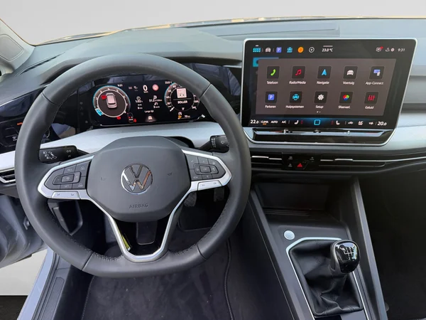 VOLKSWAGEN Golf VIII (2026) — foto 8 van 16