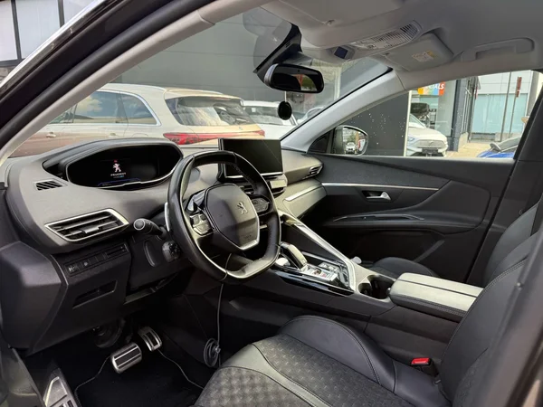 Peugeot 3008 (2022) — foto 6 van 11