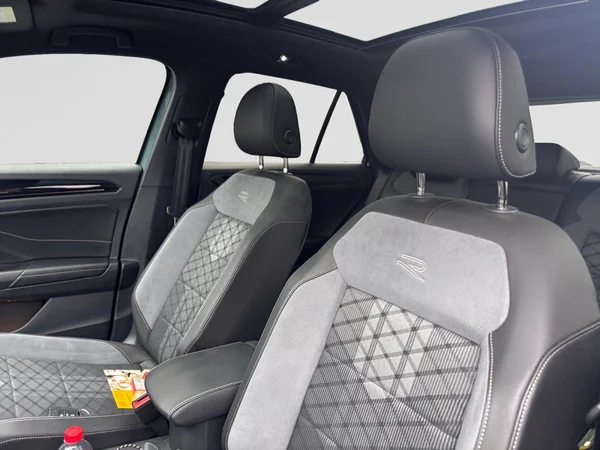 VOLKSWAGEN T-Roc (2025) — foto 4 van 20
