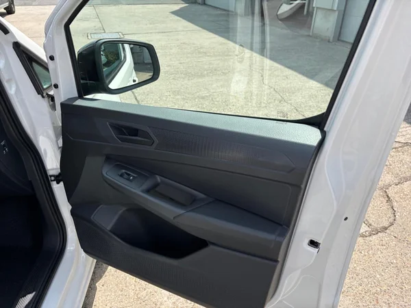 VOLKSWAGEN Caddy Van (2025) — foto 9 van 24