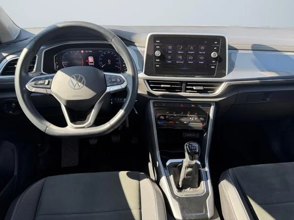 VOLKSWAGEN T-Roc (2023) — foto 6 van 31