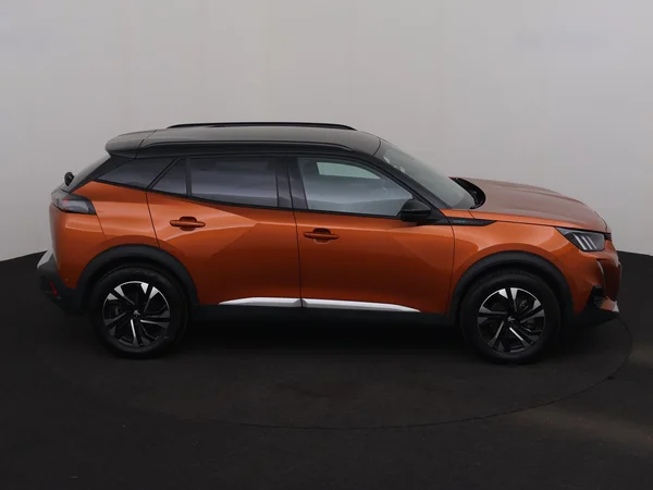 PEUGEOT e-2008 (2022) — foto 27 van 31