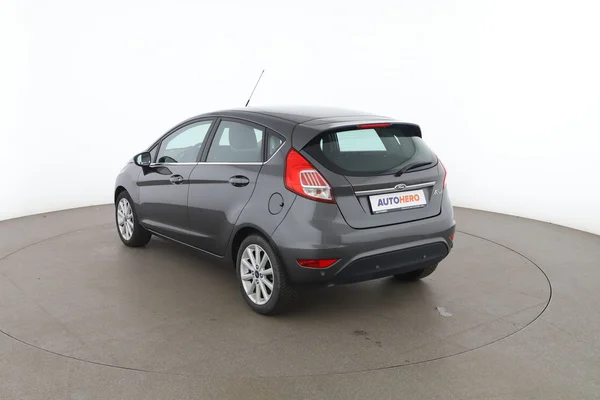 Ford Fiesta (2015) — foto 10 van 16