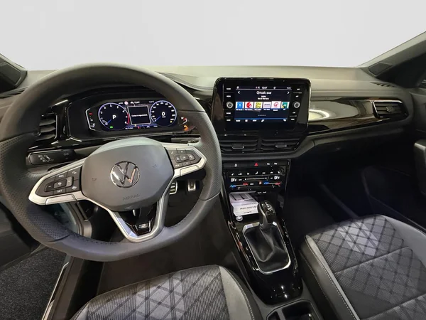 VOLKSWAGEN T-Roc (2026) — foto 2 van 24