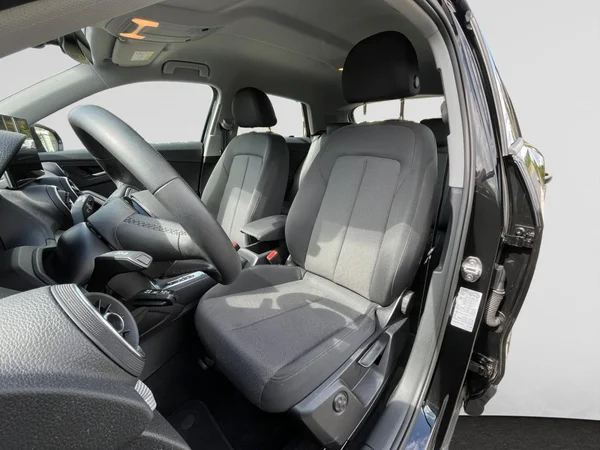 AUDI Q2 (2024) — foto 3 van 22