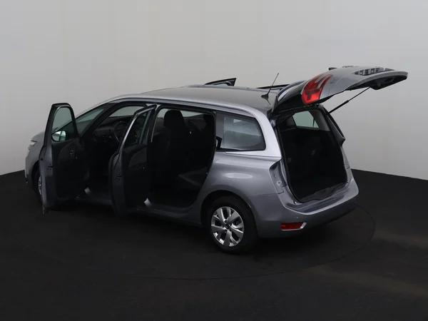 CITROEN C4 SpaceTourer (2022) — foto 24 van 25