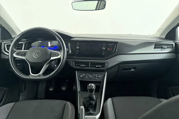 Volkswagen Taigo (2023) — foto 10 van 25