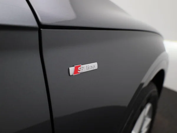 Audi Q5 (2023) — foto 28 van 44