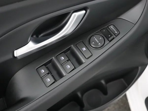 HYUNDAI i30 (2024) — foto 18 van 26