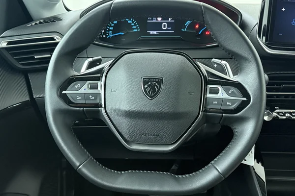 Peugeot 208 (2025) — foto 2 van 18