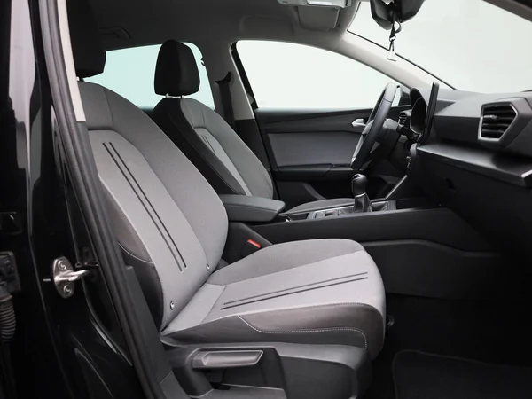 SEAT Leon (2023) — foto 26 van 38