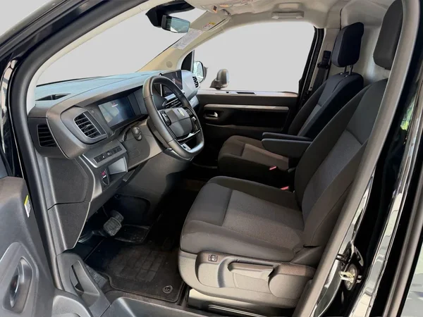 Peugeot Expert (2025) — foto 3 van 16