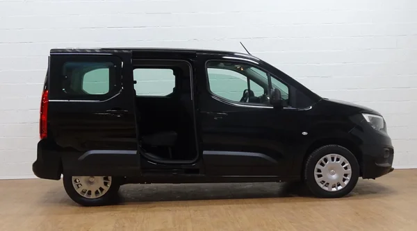 Opel Combo (2023) — foto 26 van 27