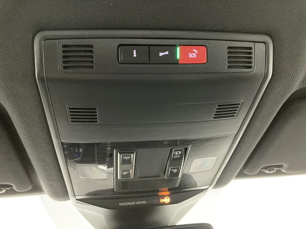 VOLKSWAGEN T-Roc (2024) — foto 16 van 36