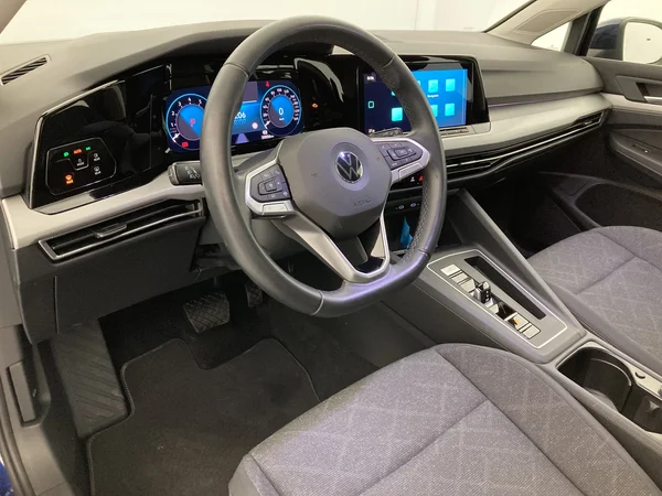 VOLKSWAGEN Golf VIII (2022) — foto 7 van 36