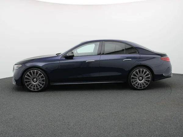 Mercedes-Benz E-Klasse (2024) — foto 17 van 22