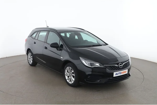 Opel Astra (2020) — foto 14 van 16