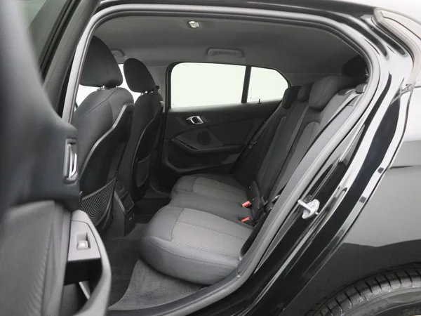 BMW 1 Reeks (2023) — foto 4 van 39