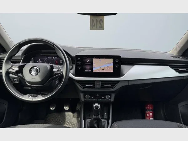 Skoda Kamiq (2021) — foto 6 van 29