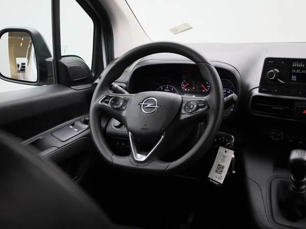 Opel Combo Life (2022) — foto 31 van 32