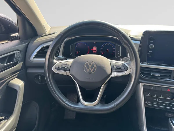 VOLKSWAGEN T-Roc (2022) — foto 3 van 16