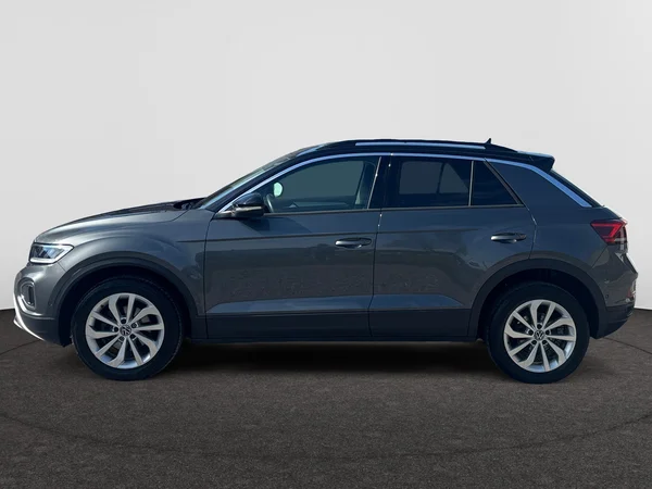 VOLKSWAGEN T-Roc (2022) — foto 16 van 17