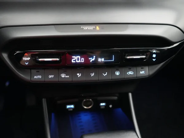 Hyundai i20 (2024) — foto 9 van 21