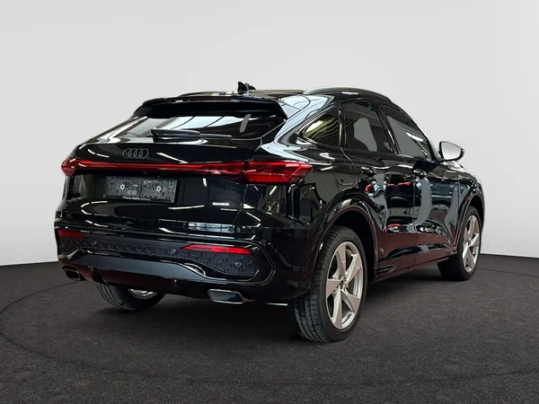 AUDI Q5 Sportback (2025) — foto 16 van 19