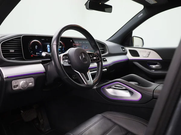 Mercedes-Benz GLE (2022) — foto 31 van 45