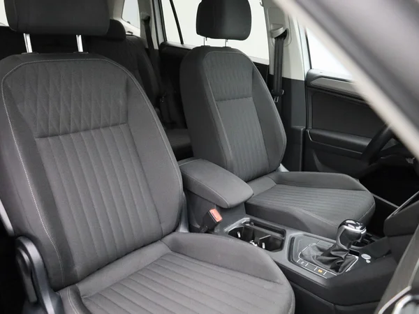 Volkswagen Tiguan (2022) — foto 37 van 45