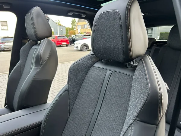 Peugeot 3008 (2018) — foto 21 van 22