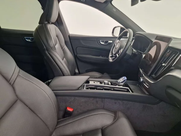 Volvo XC60 (2026) — foto 15 van 17