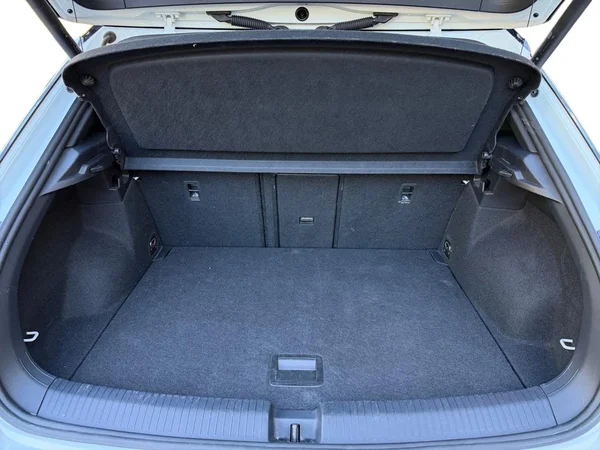 VOLKSWAGEN T-Roc (2022) — foto 9 van 17