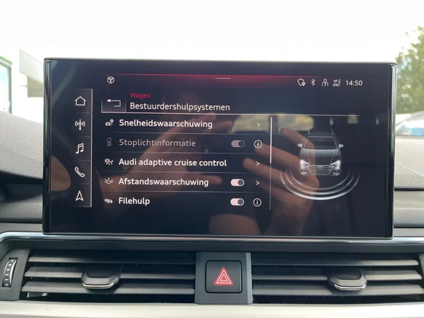 AUDI A4 Avant (2023) — foto 8 van 22