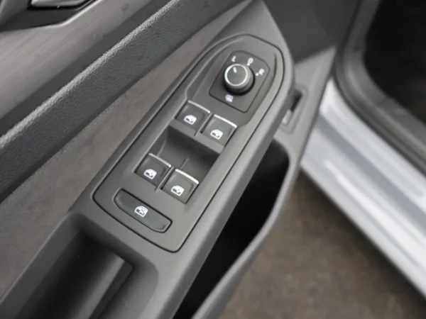 Volkswagen Golf (2024) — foto 11 van 29