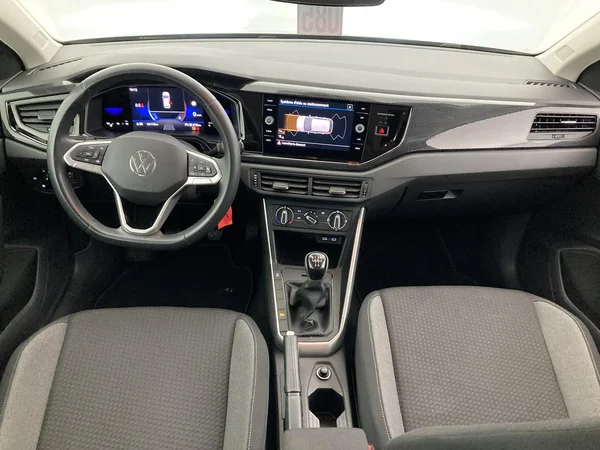 VOLKSWAGEN Polo (2022) — foto 5 van 36