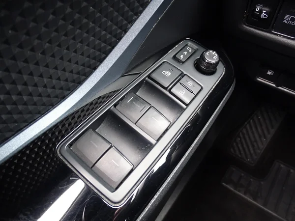 Toyota C-HR (2021) — foto 16 van 26