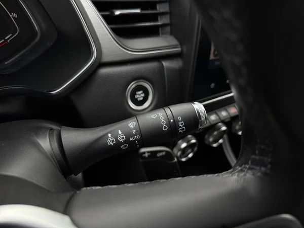 RENAULT Captur (2020) — foto 18 van 26