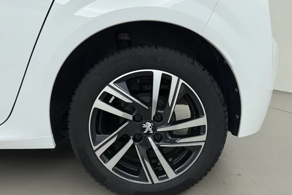 Peugeot 208 (2023) — foto 14 van 17