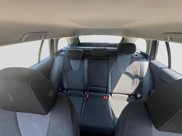 SKODA Octavia Combi (2025) — foto 19 van 21
