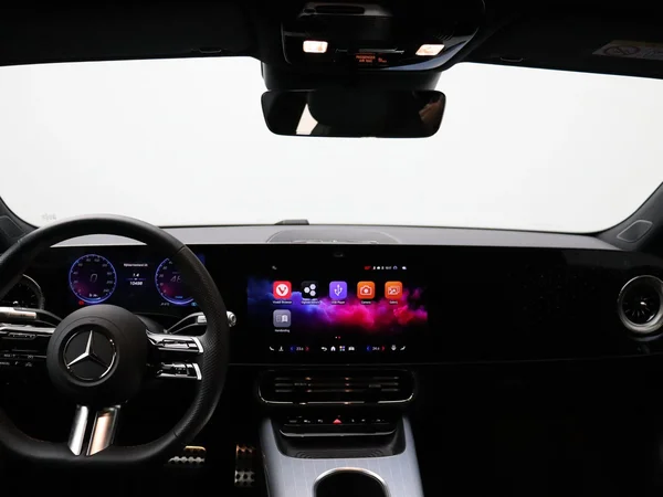 Mercedes-Benz CLA (2025) — foto 17 van 30