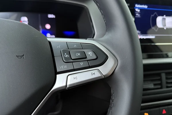Volkswagen T-Cross — foto 7 van 16