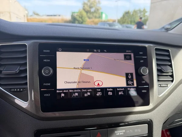 VOLKSWAGEN Golf Sportsvan (2020) — foto 11 van 19