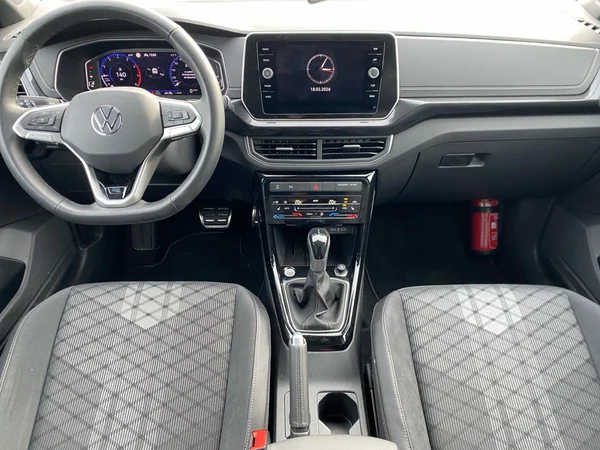 VOLKSWAGEN T-Cross (2025) — foto 9 van 17