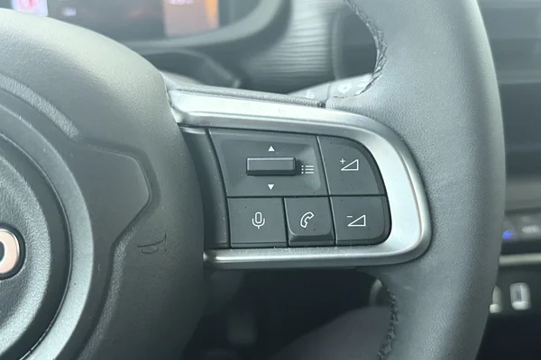 Jeep Avenger (2025) — foto 8 van 17