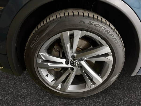 VOLKSWAGEN Tiguan eHybrid (PHEV) (2022) — foto 12 van 15