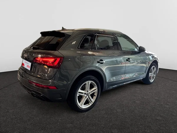 AUDI Q5 Dsl (2021) — foto 20 van 24