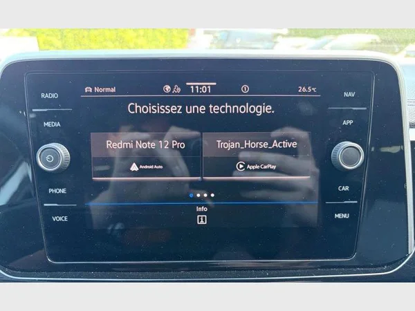 Volkswagen T-Roc (2025) — foto 11 van 23
